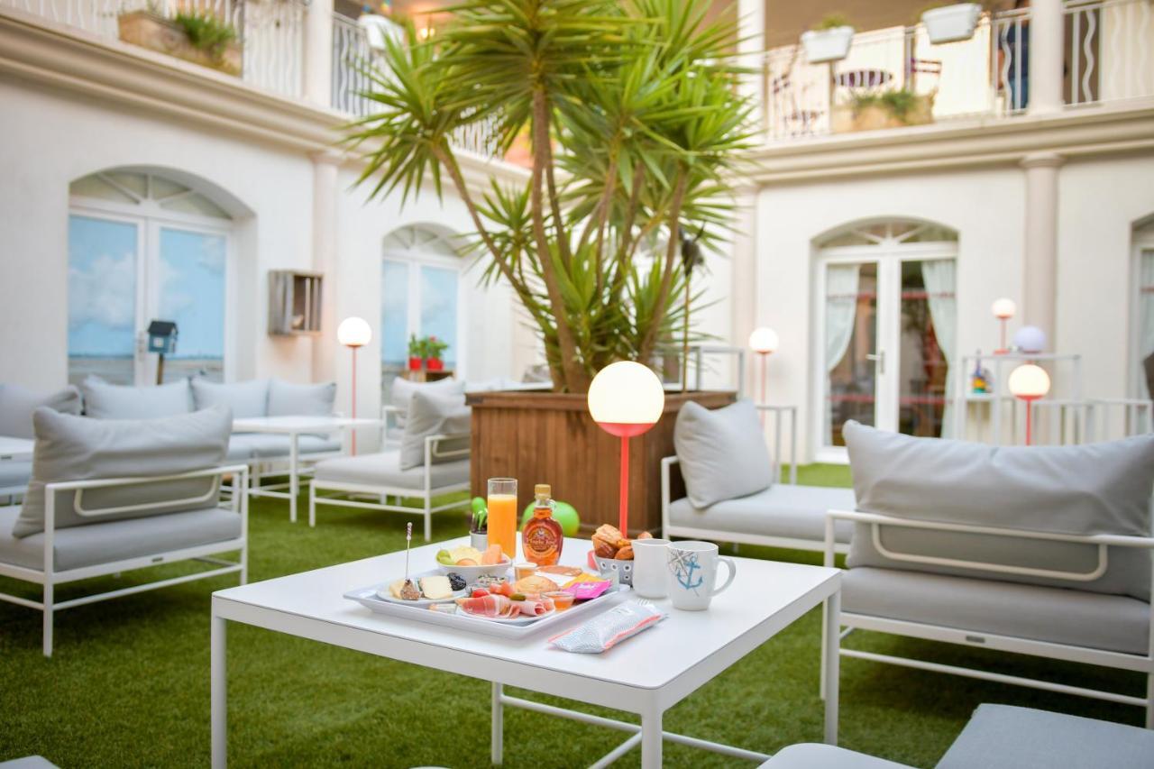 Hotel La Jetee Saint-Martin-de-Re Bagian luar foto